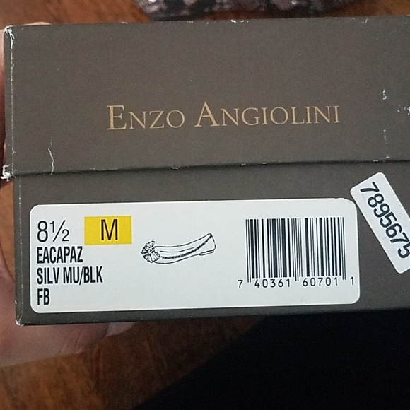 ***LIKE NEW*** Enzo Angiolini Flats - Picture 8 of 8
